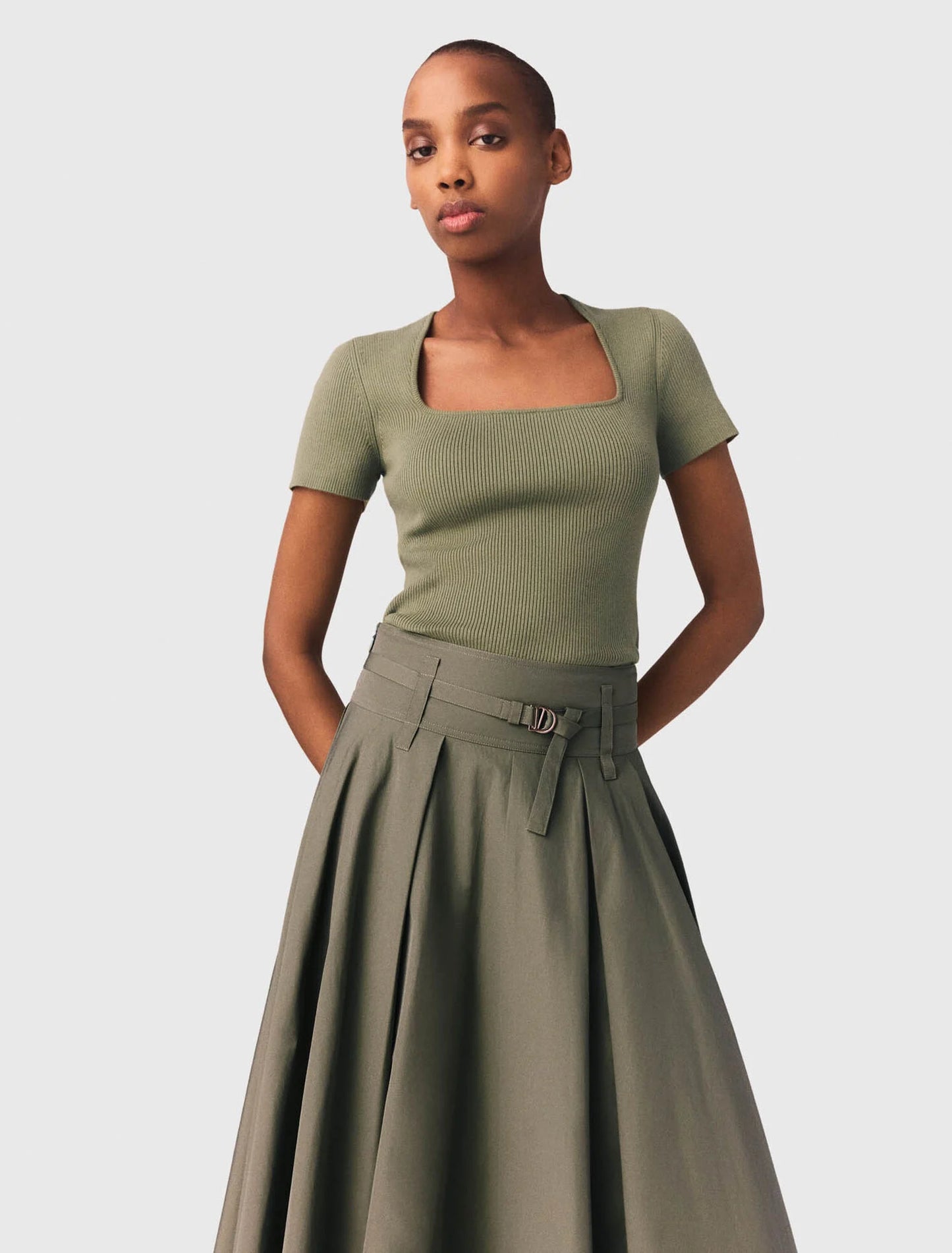 Jersey de canalé escote cuadrado