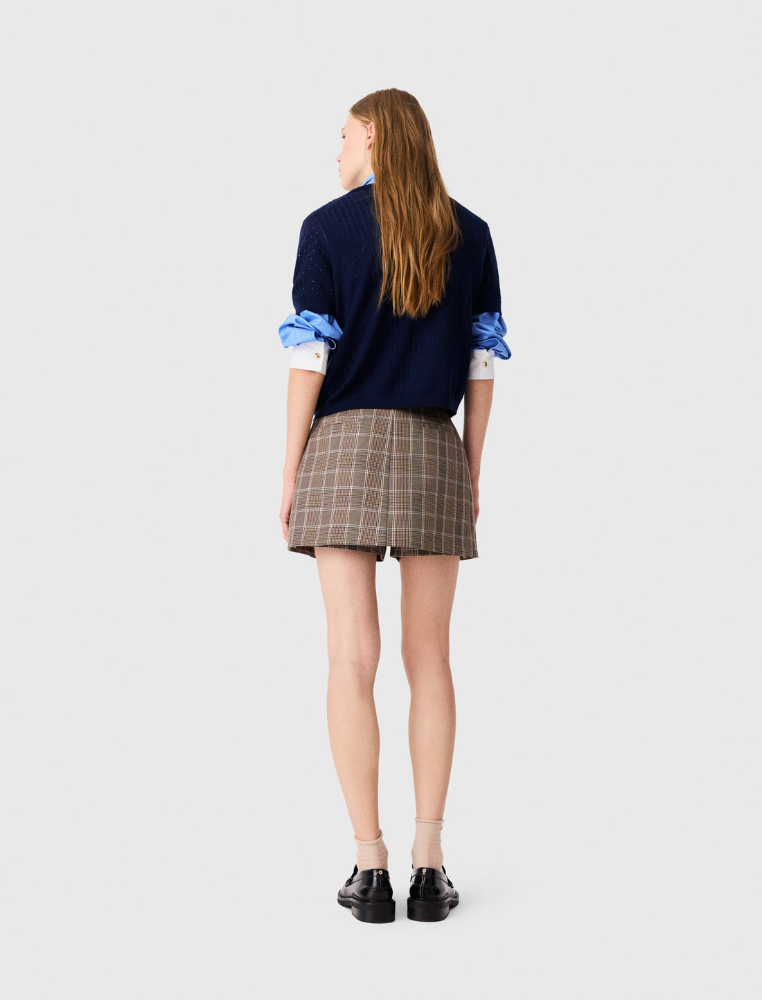 Jersey con strass tono sobre tono