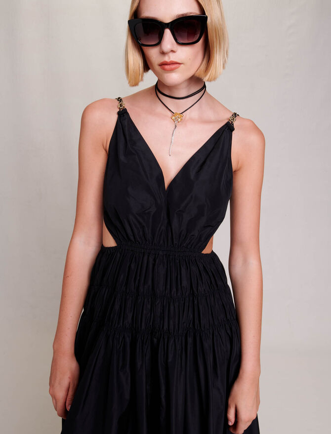 Vestido de tafetán abierto en la cintura