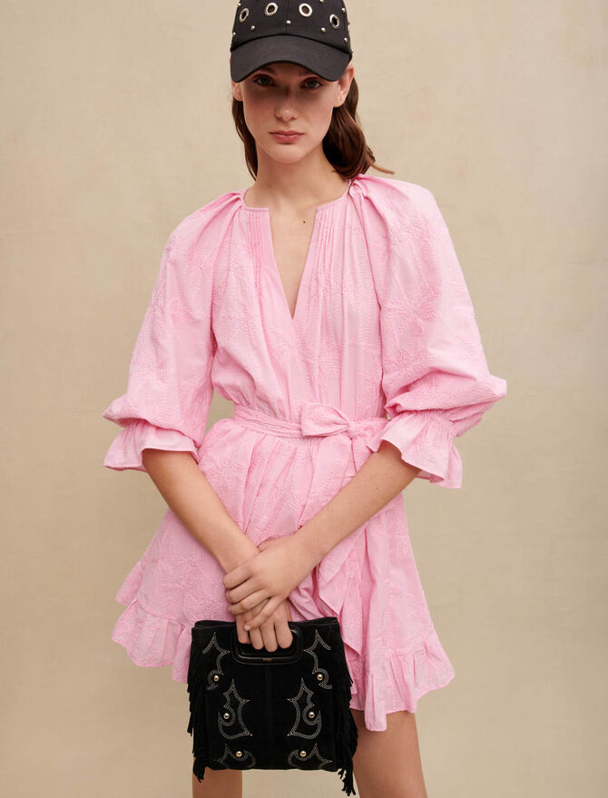 Vestido corto con volantes