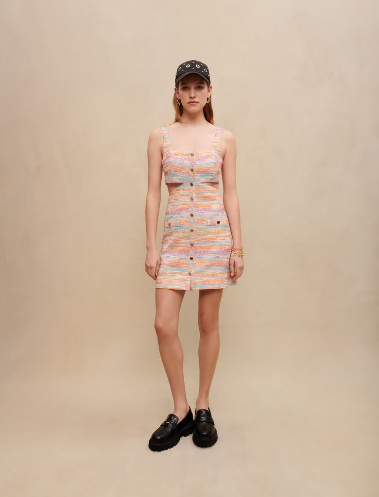 Vestido corto con aberturas