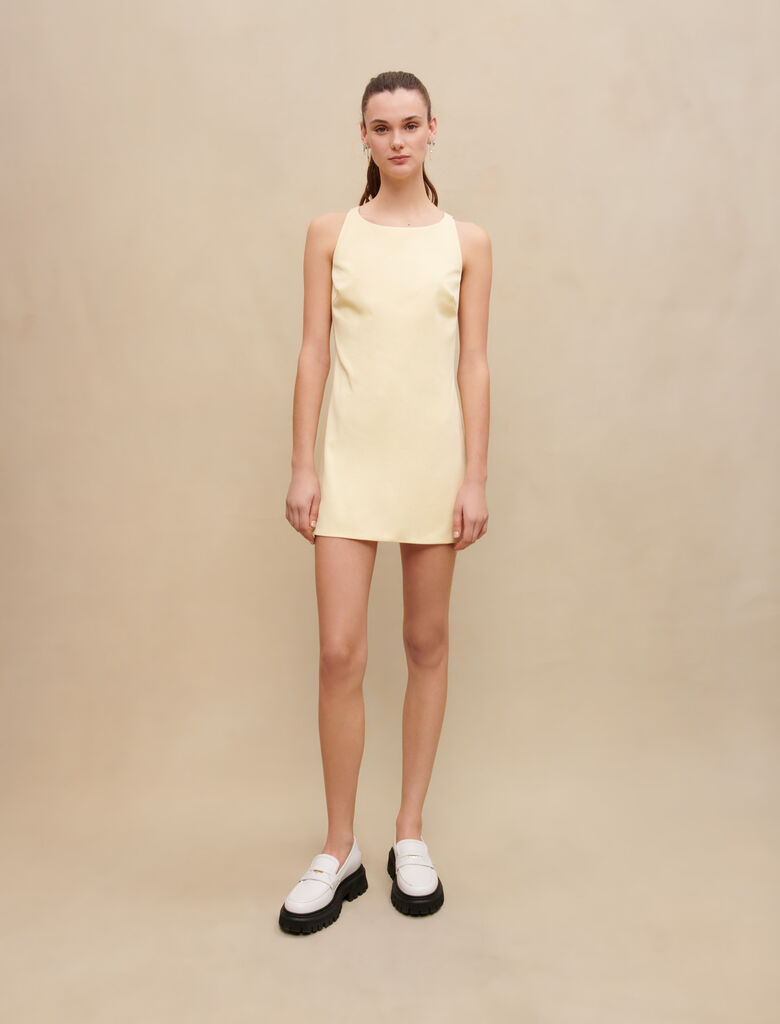 Vestido corto sin mangas