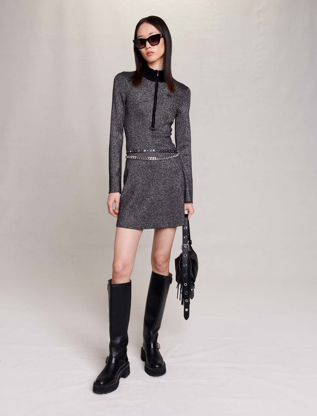 Vestido corto de punto y purpurina