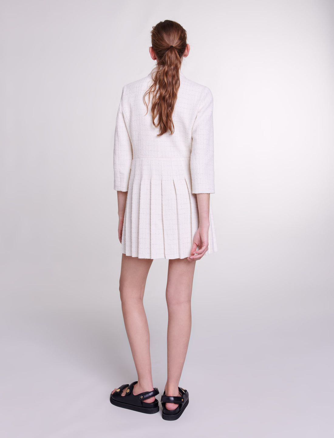 Vestido corto con botones