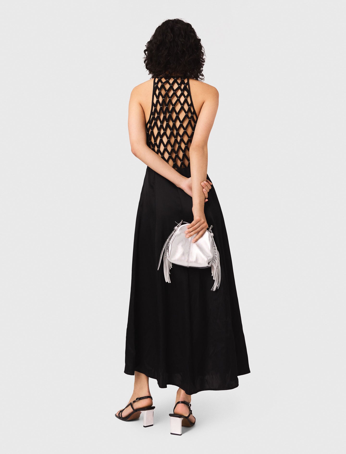 Vestido largo con espalda trenzada