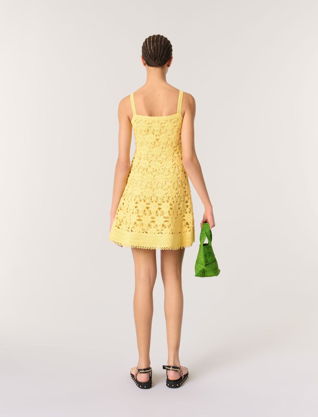 Vestido corto de tirantes de croché