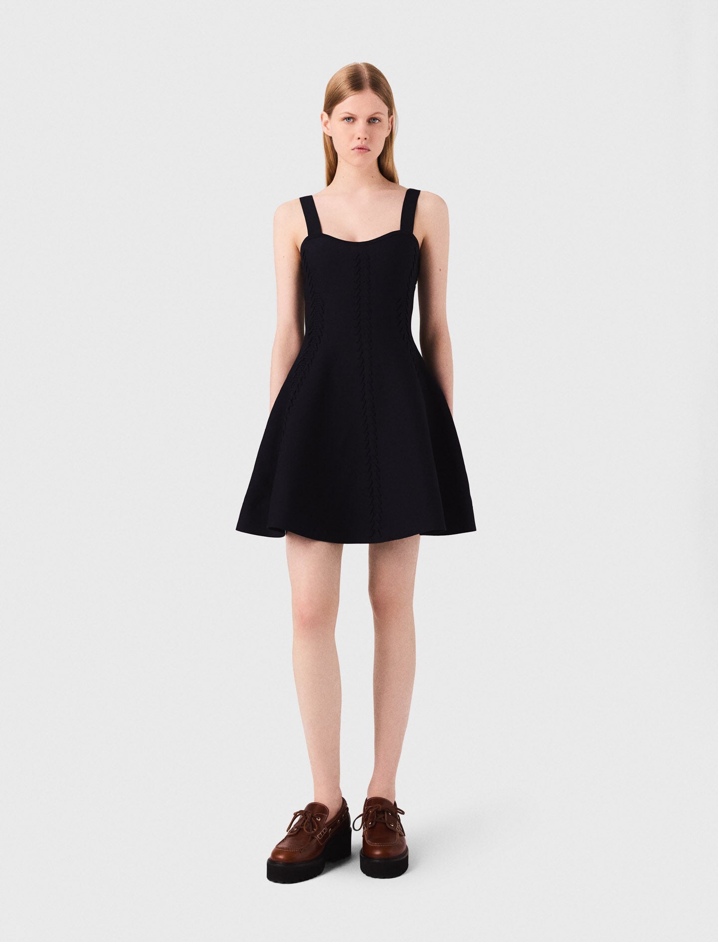 Vestido skater corto de punto