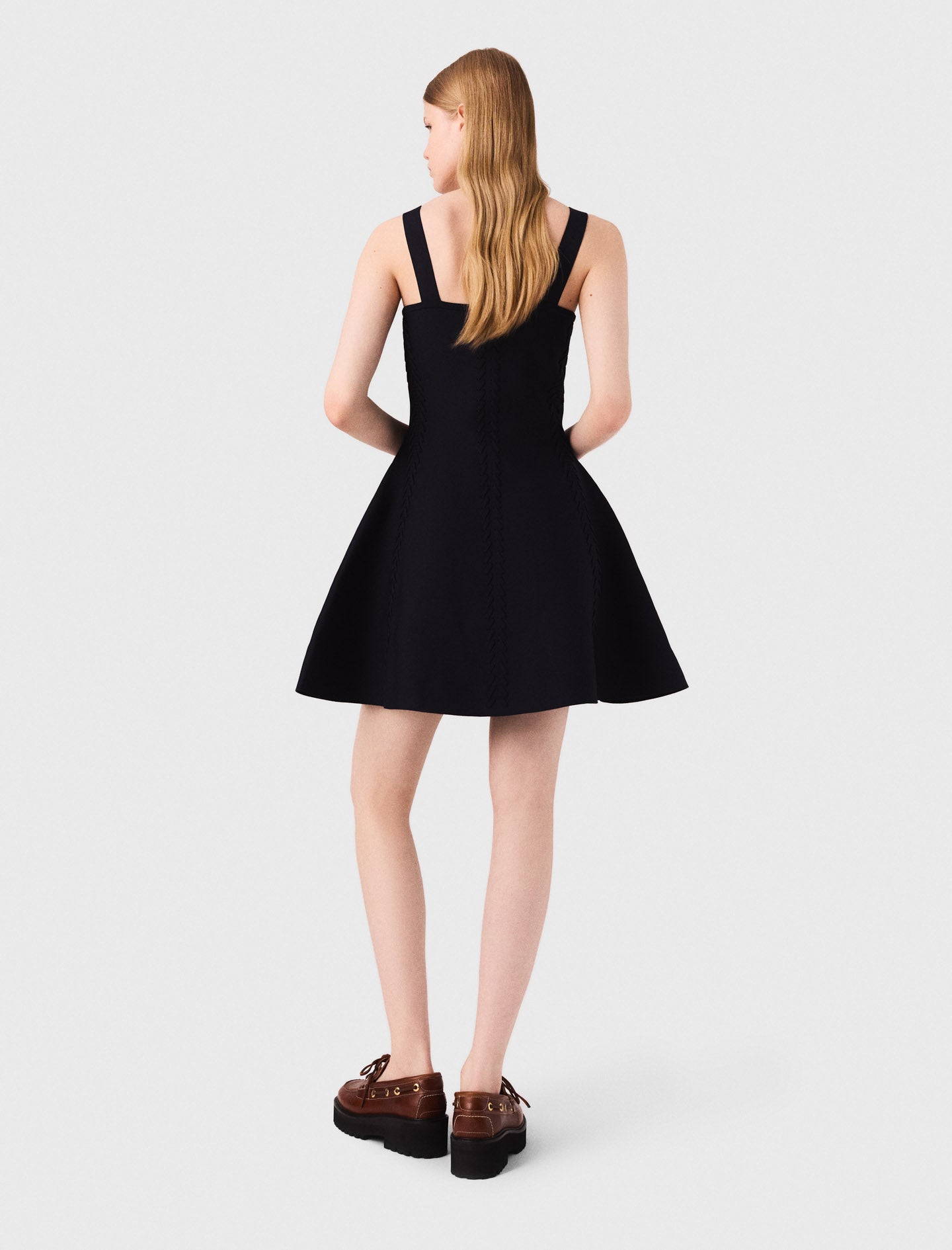 Vestido babydoll corto de punto