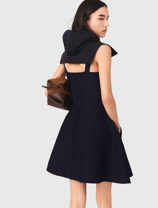 Vestido skater corto de punto