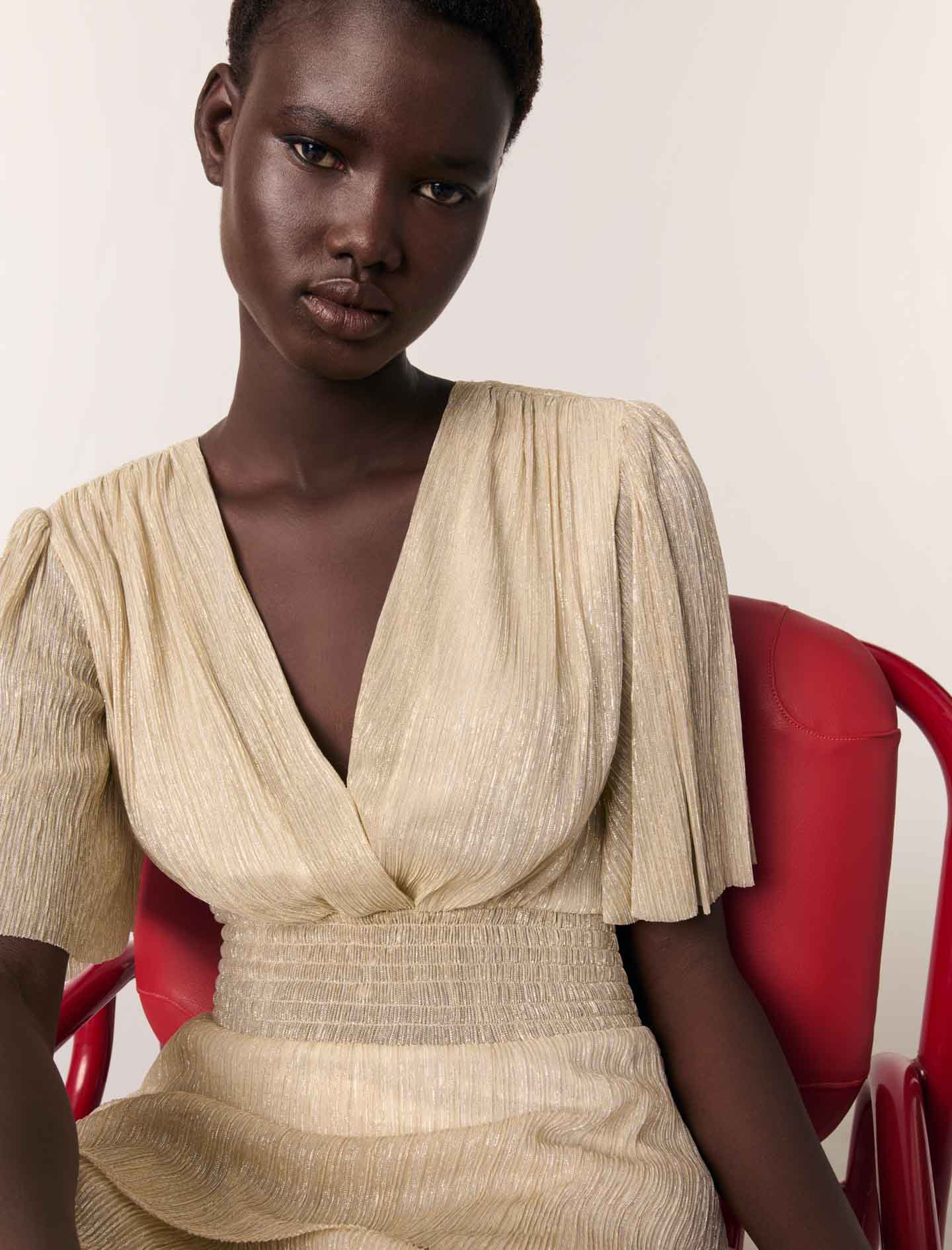 Vestido con volantes metalizado