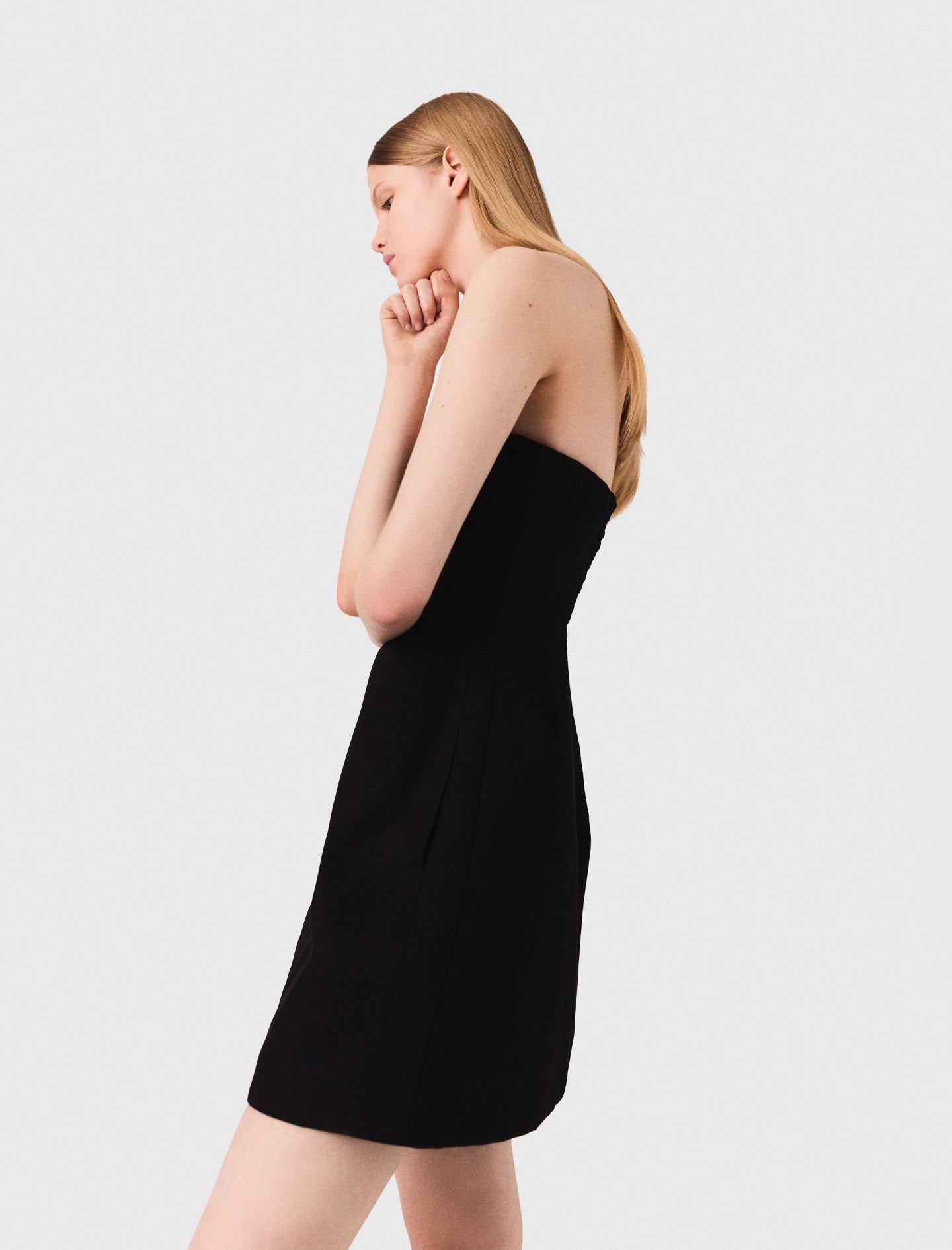 Vestido corto de lino con corpiño