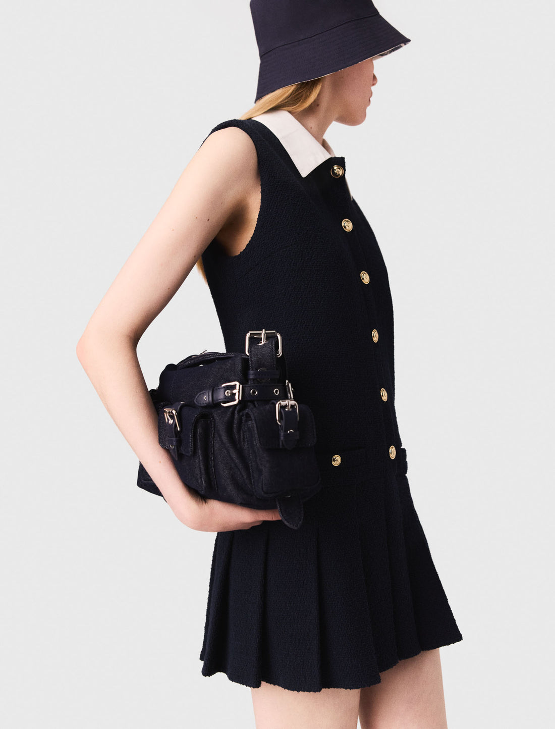 Vestido tweed corto, cuello extraíble