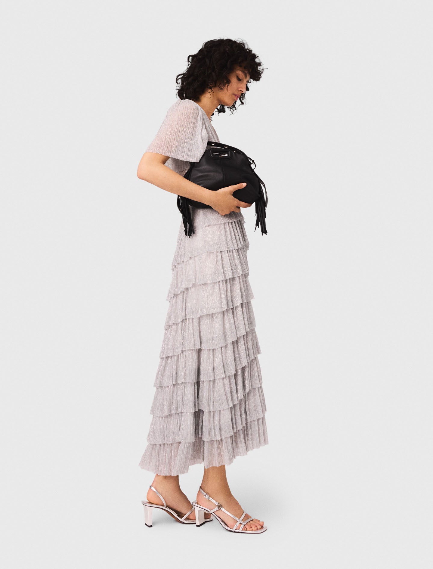 Vestido midi con volantes metálico