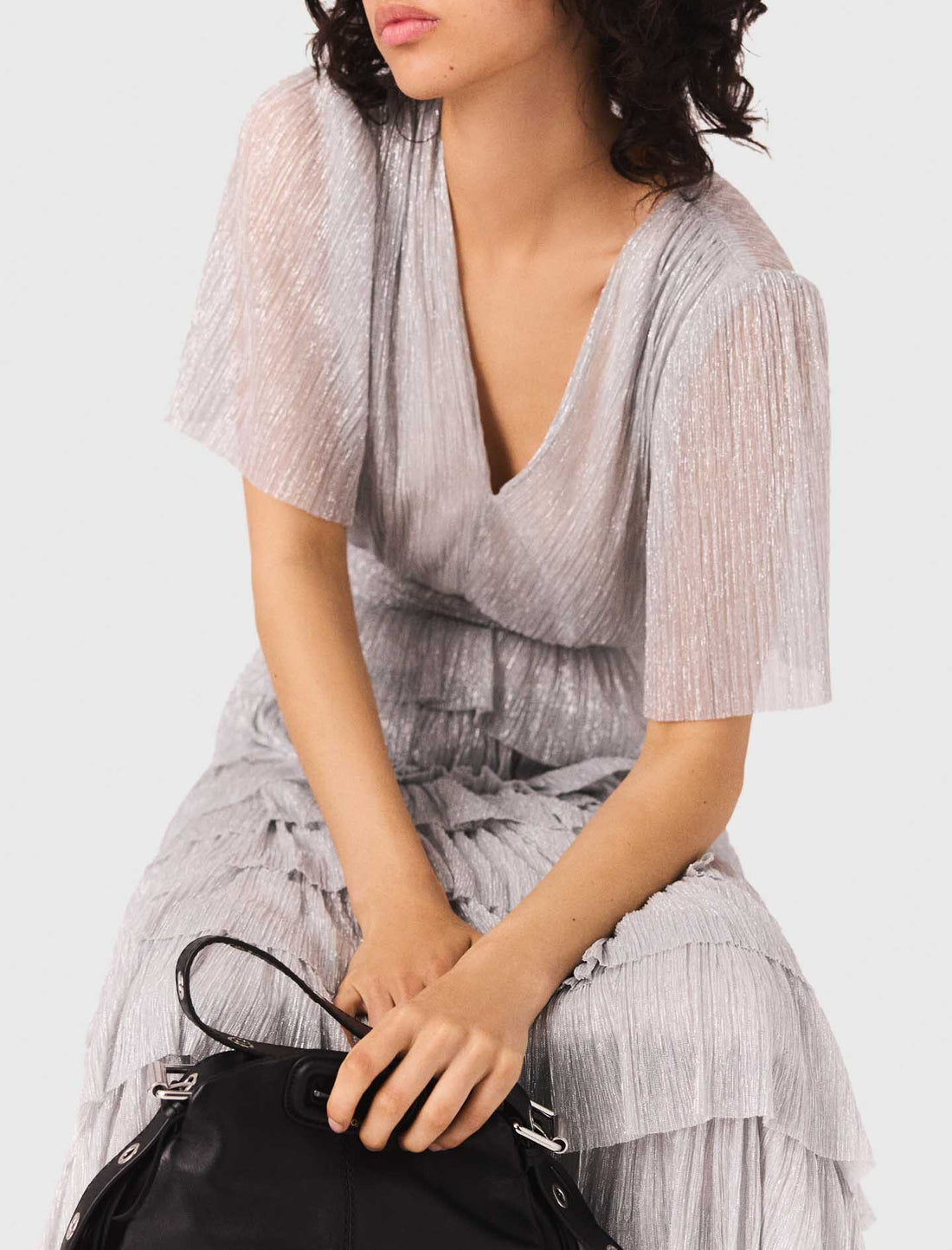 Vestido midi con volantes metálico