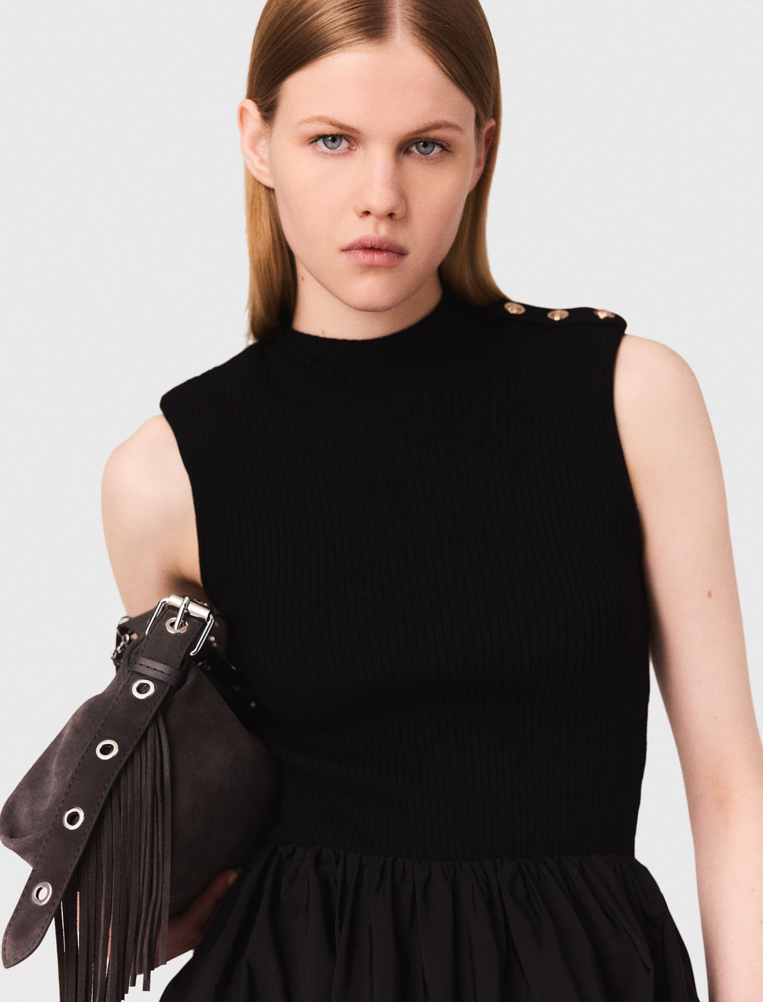 Vestido corto de punto y tafetán