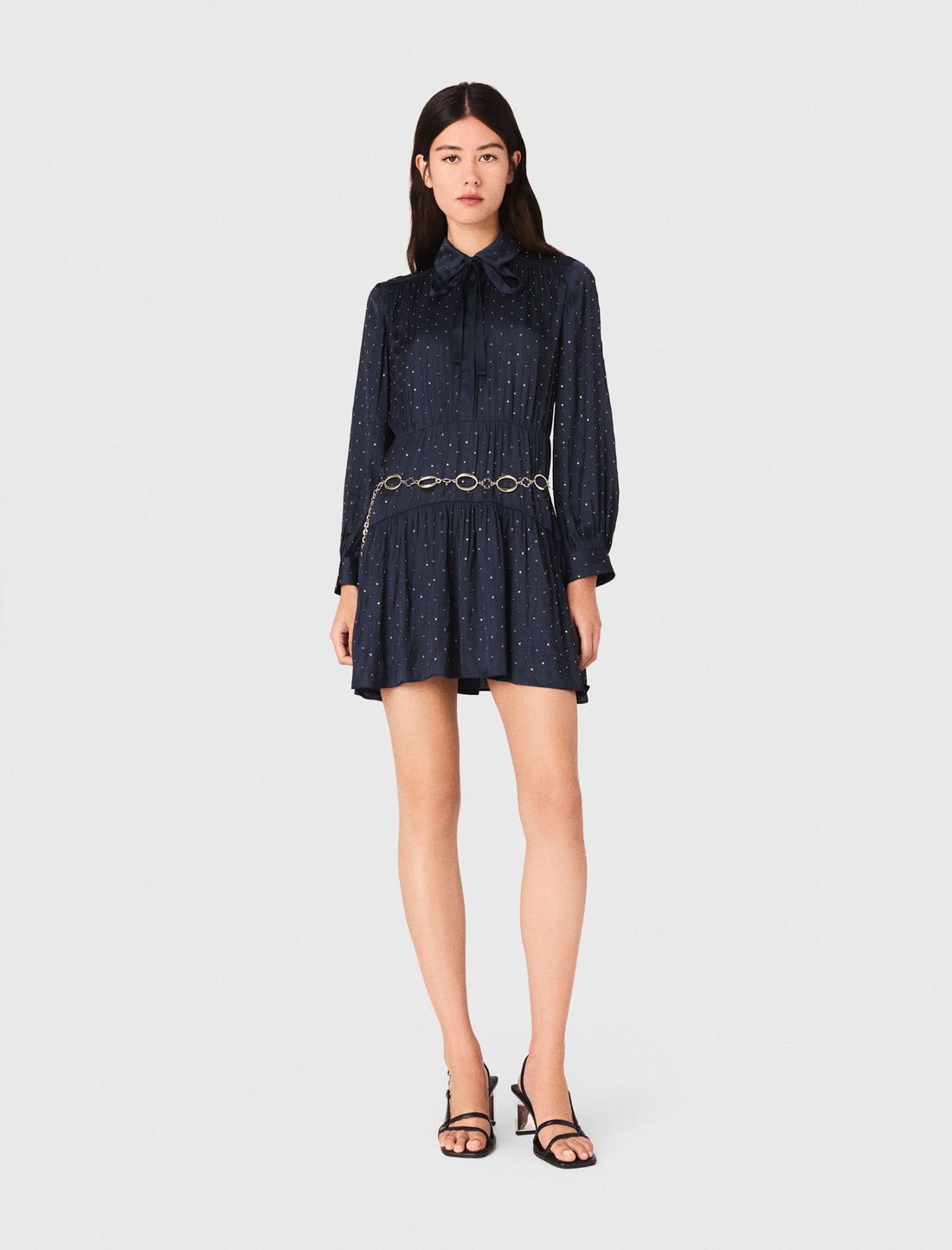 Vestido camisero con tachuelas