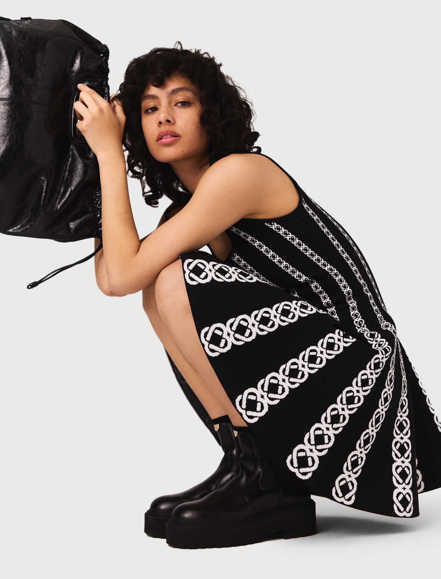 Vestido corto de punto jacquard