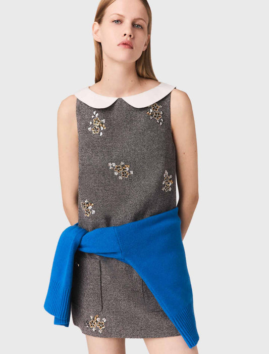 Vestido recto con bordado floral
