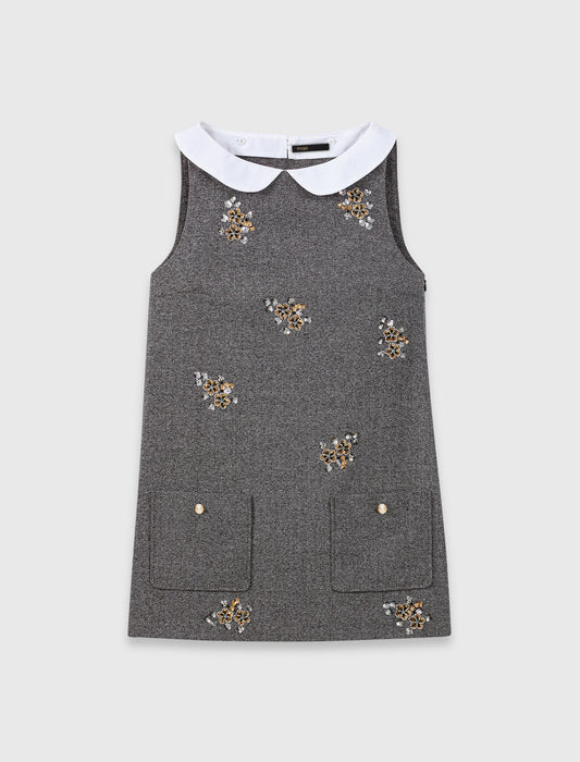 Vestido recto con bordado floral