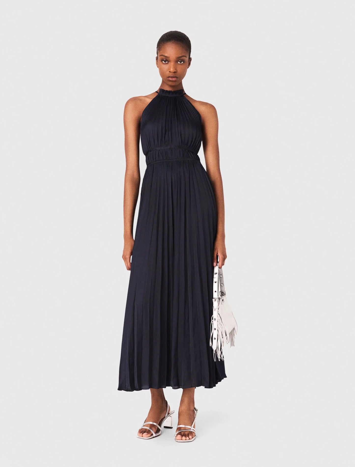 Vestido largo plisado de satén