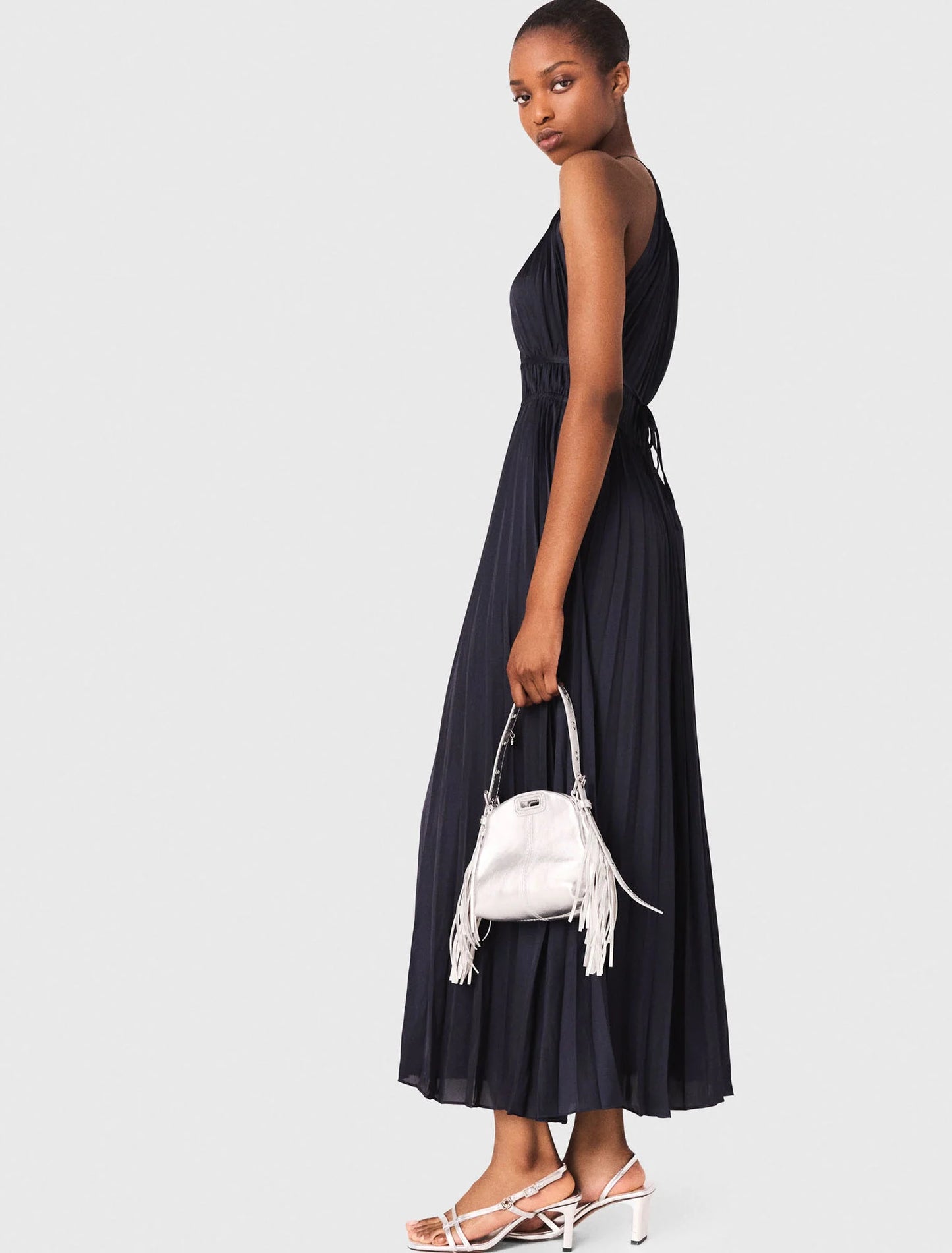 Vestido largo plisado de satén