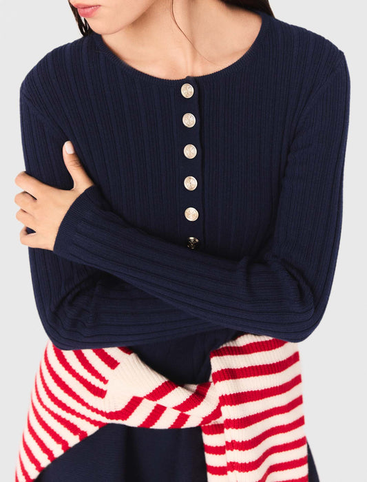 Vestido de punto con falda evasé