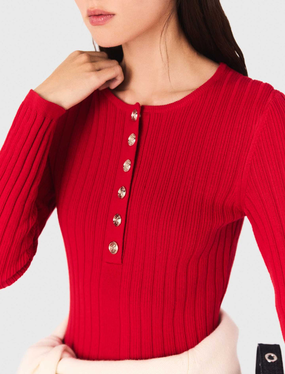 Vestido de punto con falda evasé