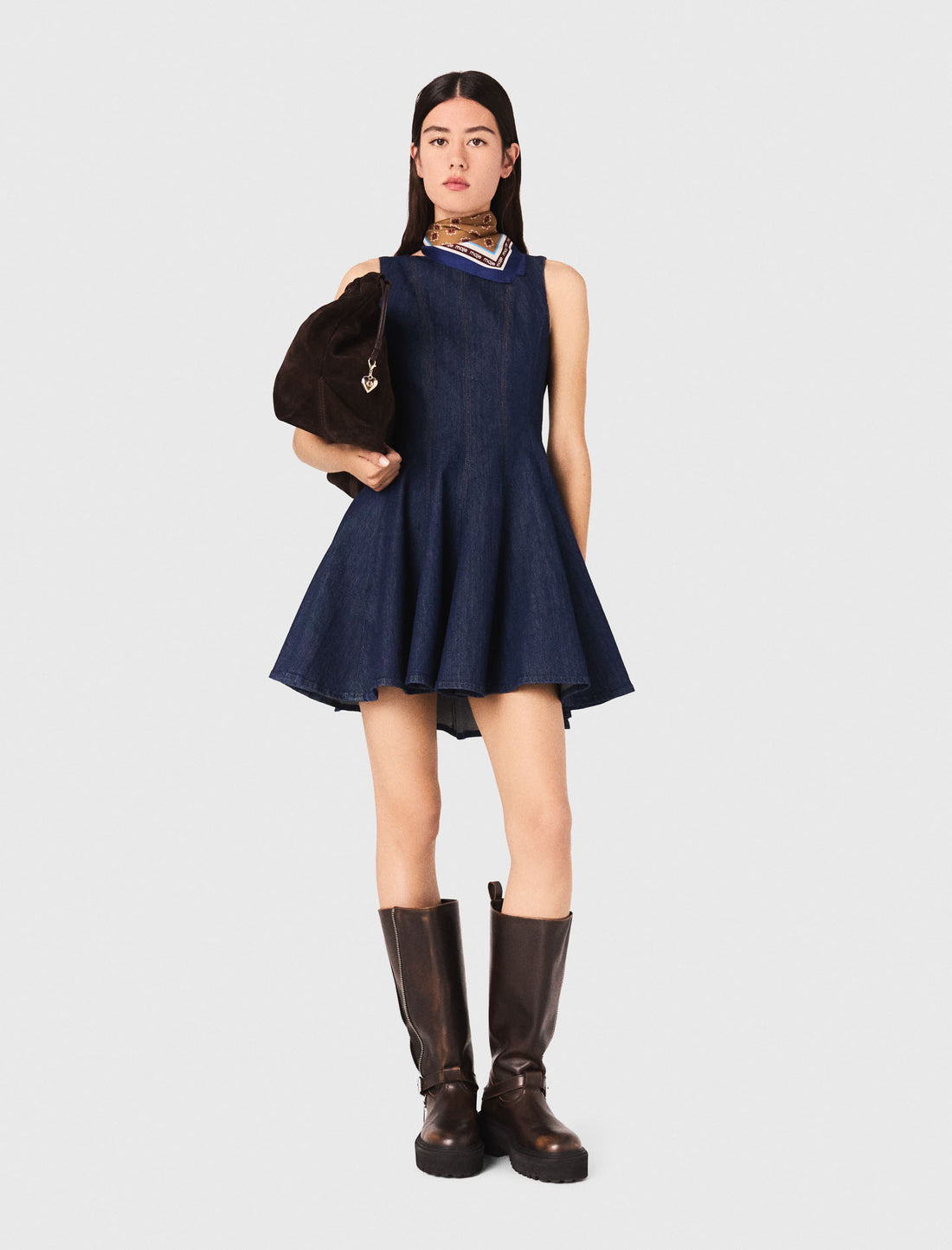 Vestido corto de denim con volantes
