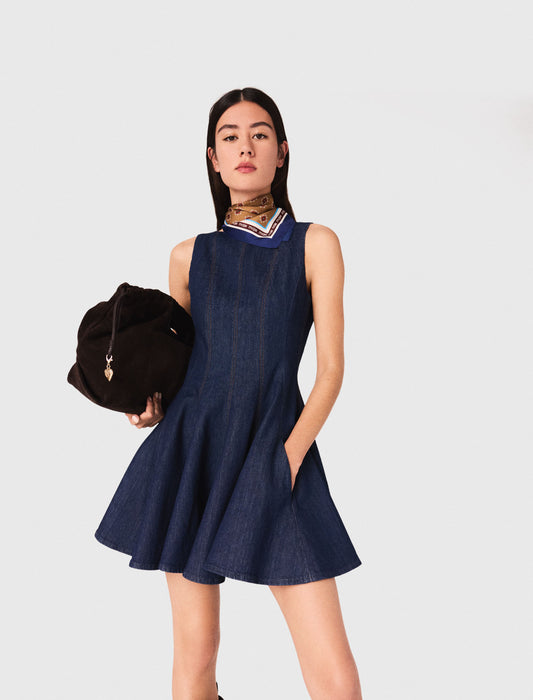 Vestido corto de denim con volantes