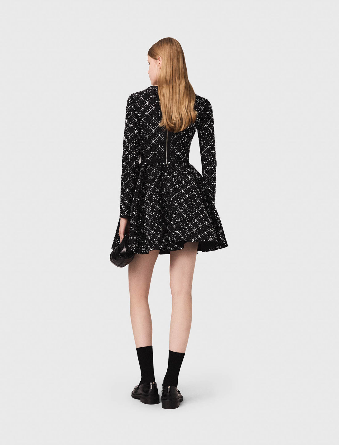 Vestido skater con perlas y strass