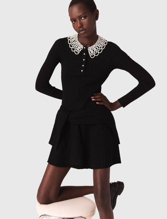 Vestido corto con cuello de cuentas