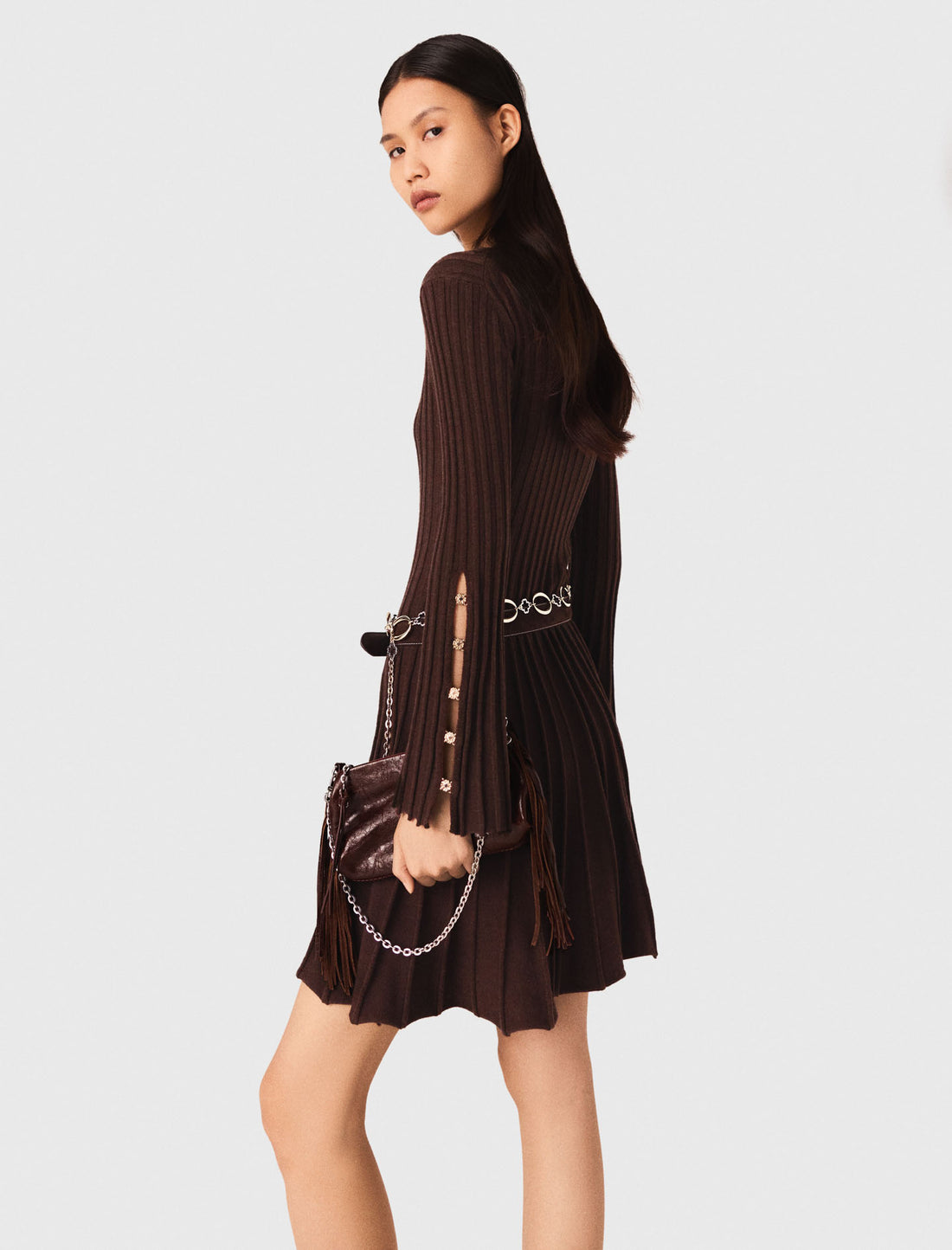 Vestido corto patinador con cuello alto