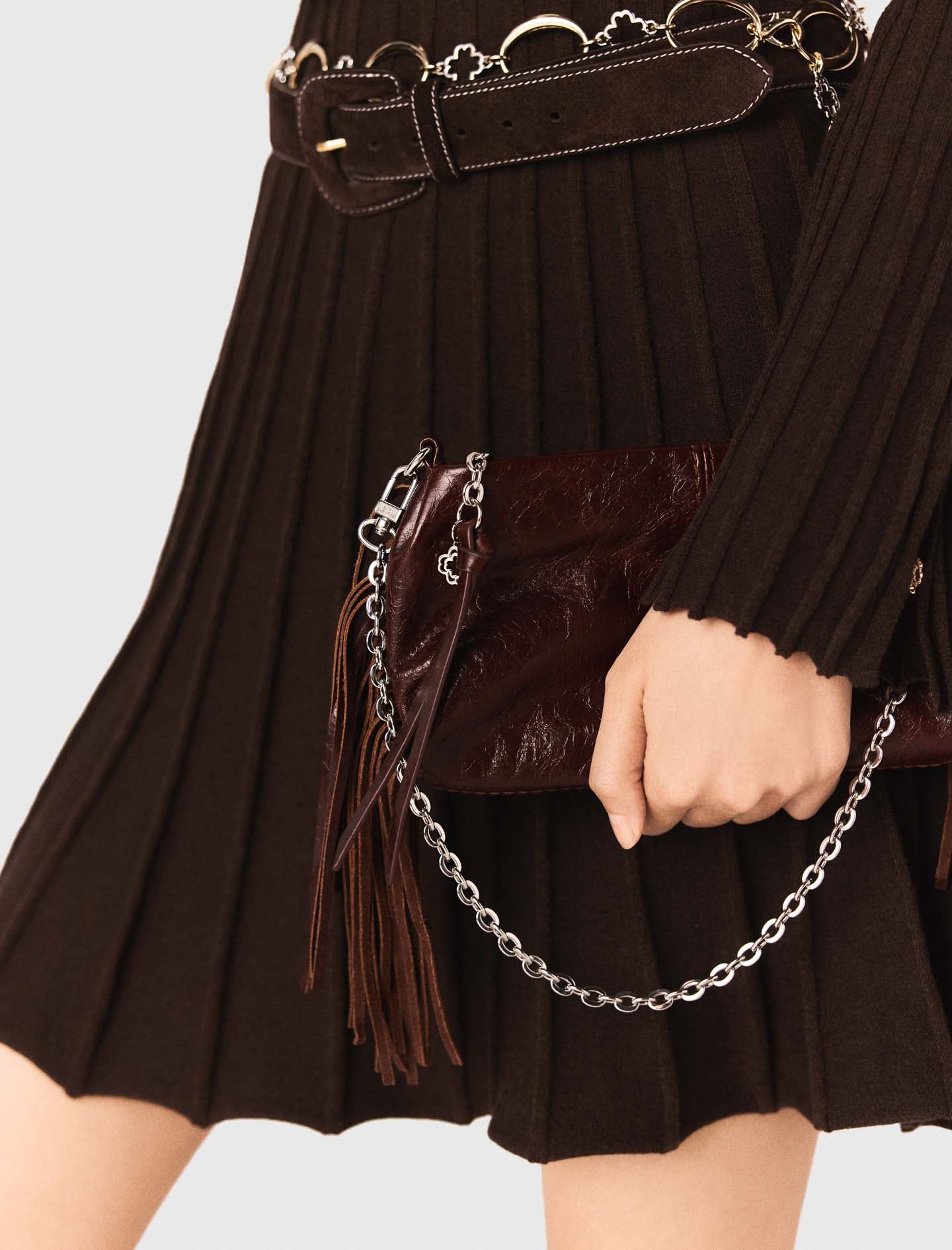 Vestido corto patinador con cuello alto