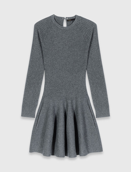 Vestido corto punto cuello perlado