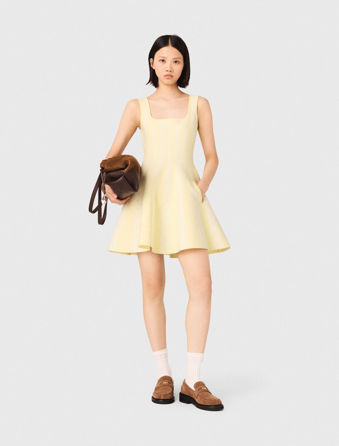 Vestido corto de punto jacquard