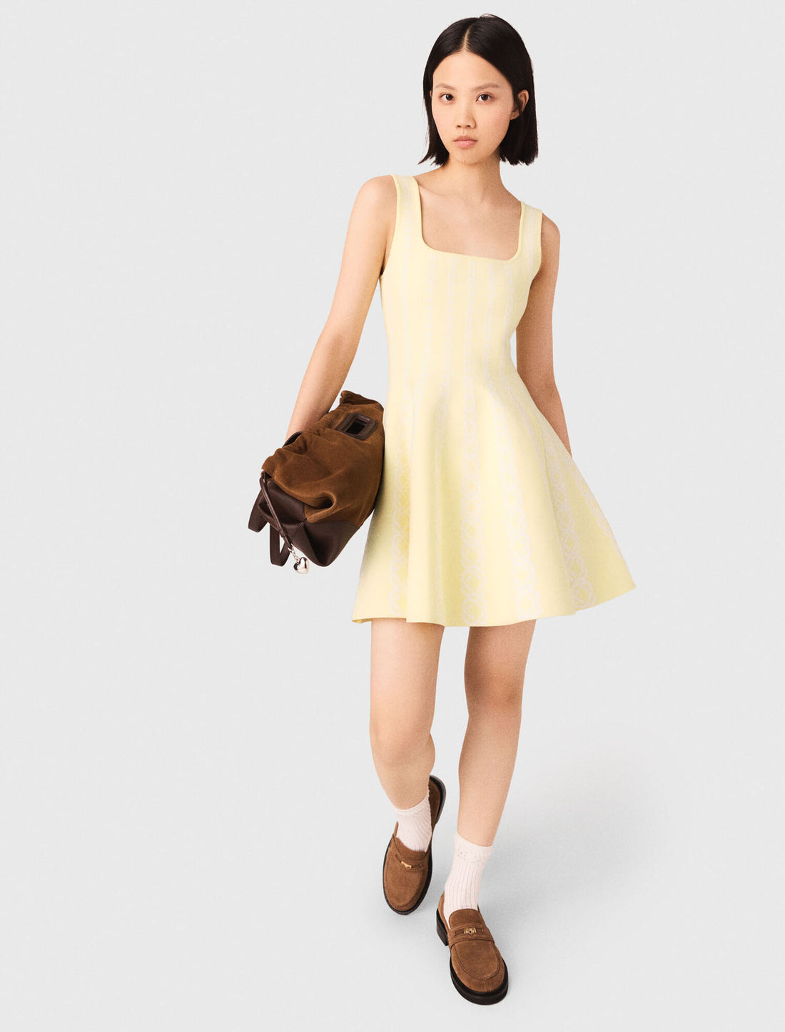 Vestido corto de punto jacquard