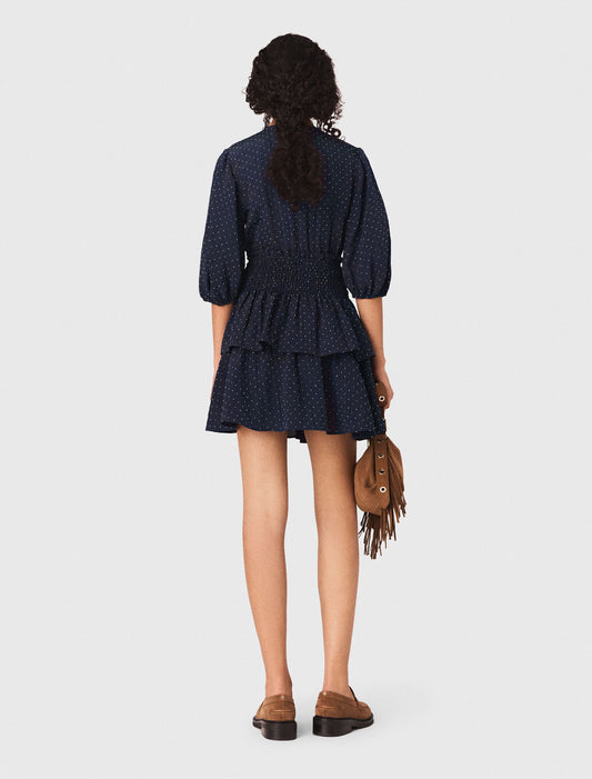 Vestido con volantes y pedrería