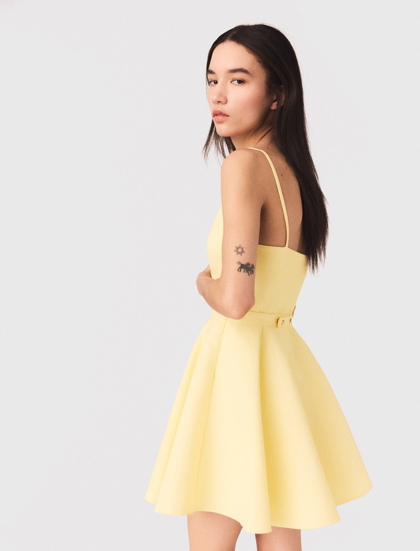 Vestido acampanado con tirantes
