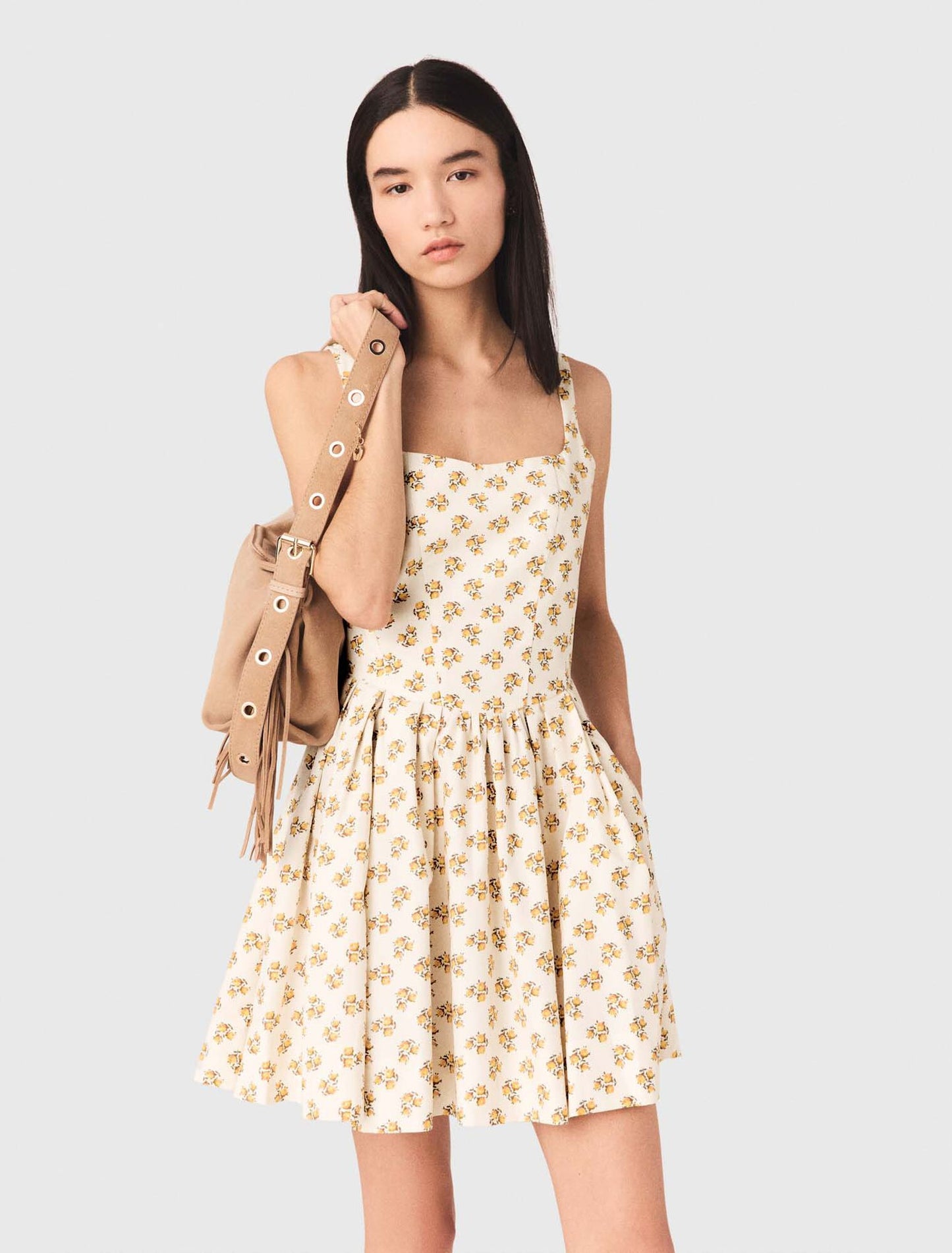 Vestido corto acampanado estampado