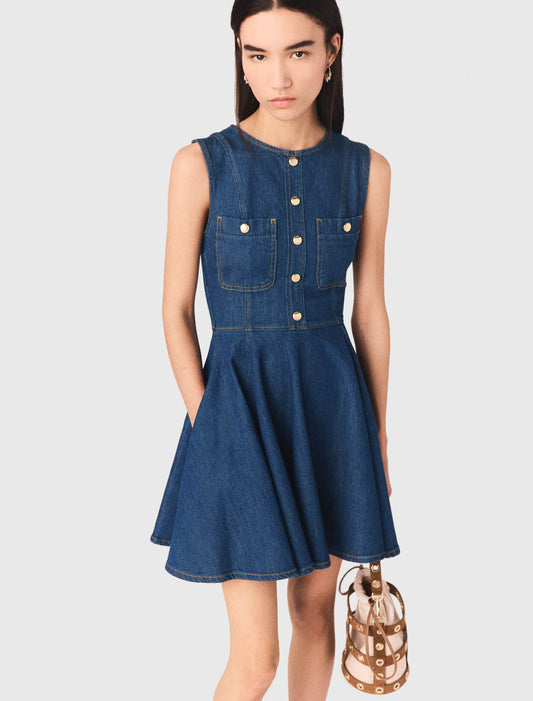 Vestido corto vaquero acampanado