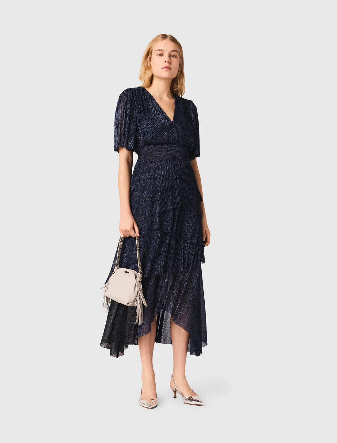Vestido midi volantes metalizado
