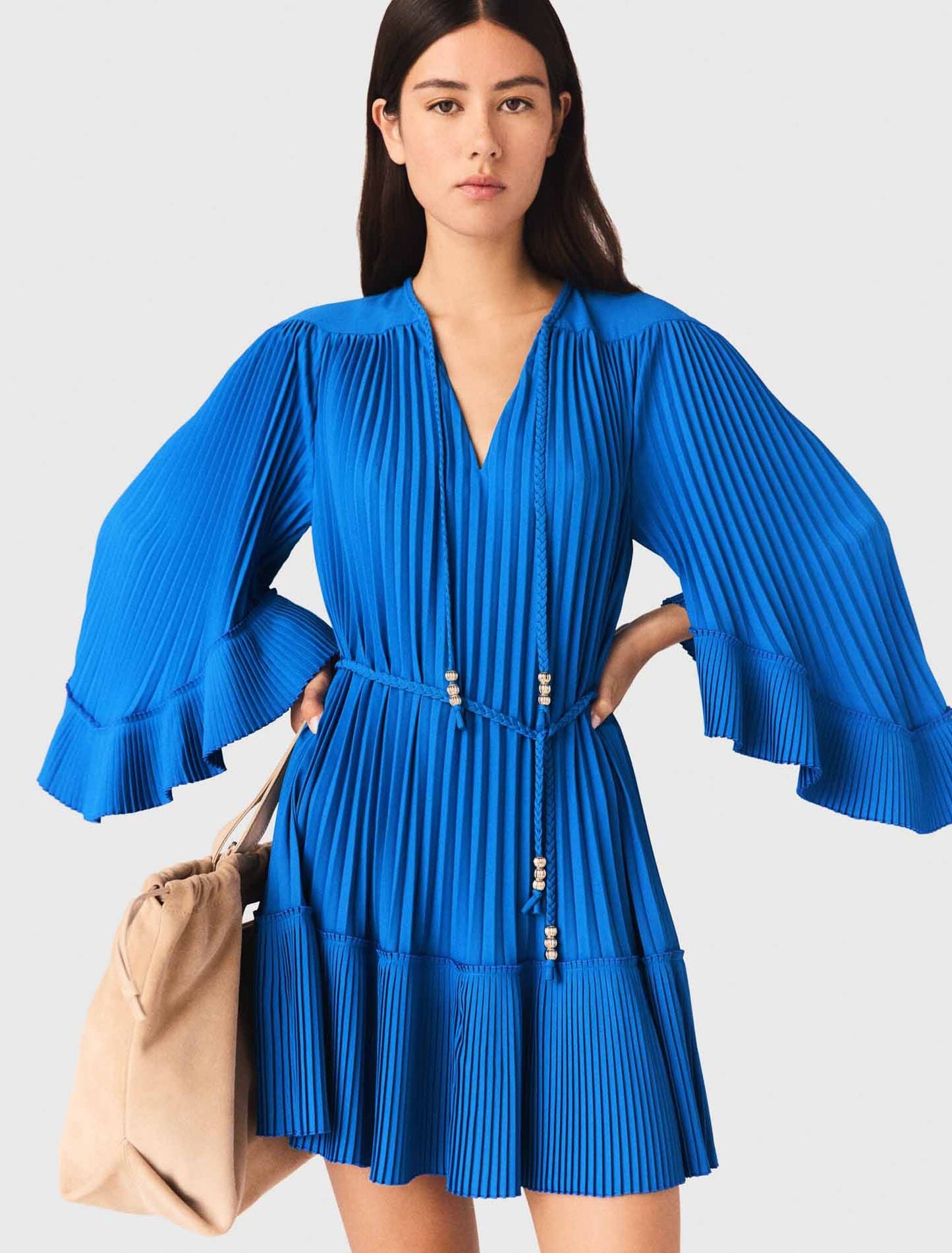 Vestido corto plisado