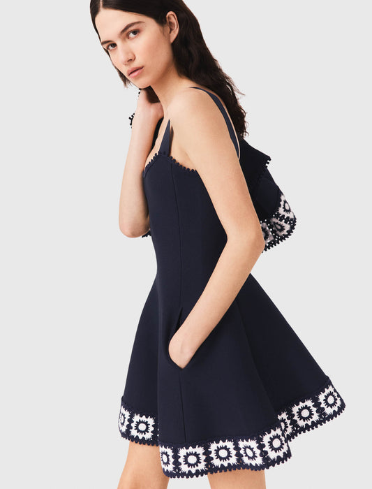 Vestido con paneles de ganchillo
