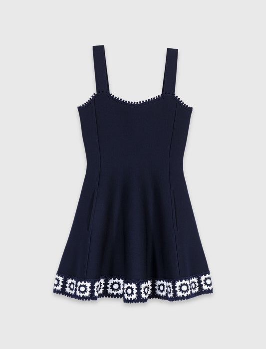 Vestido con paneles de ganchillo
