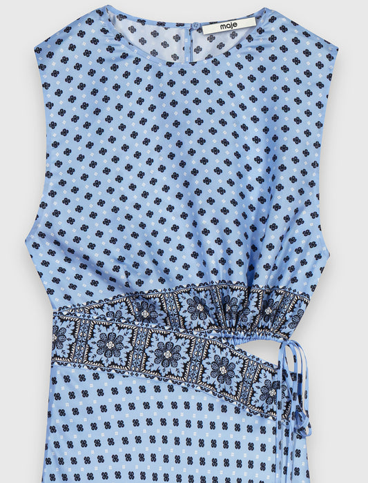 Vestido estampado con recorte