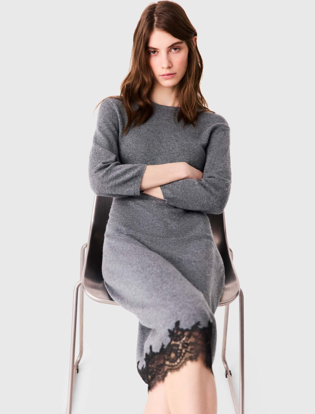 Vestido con panel de encaje