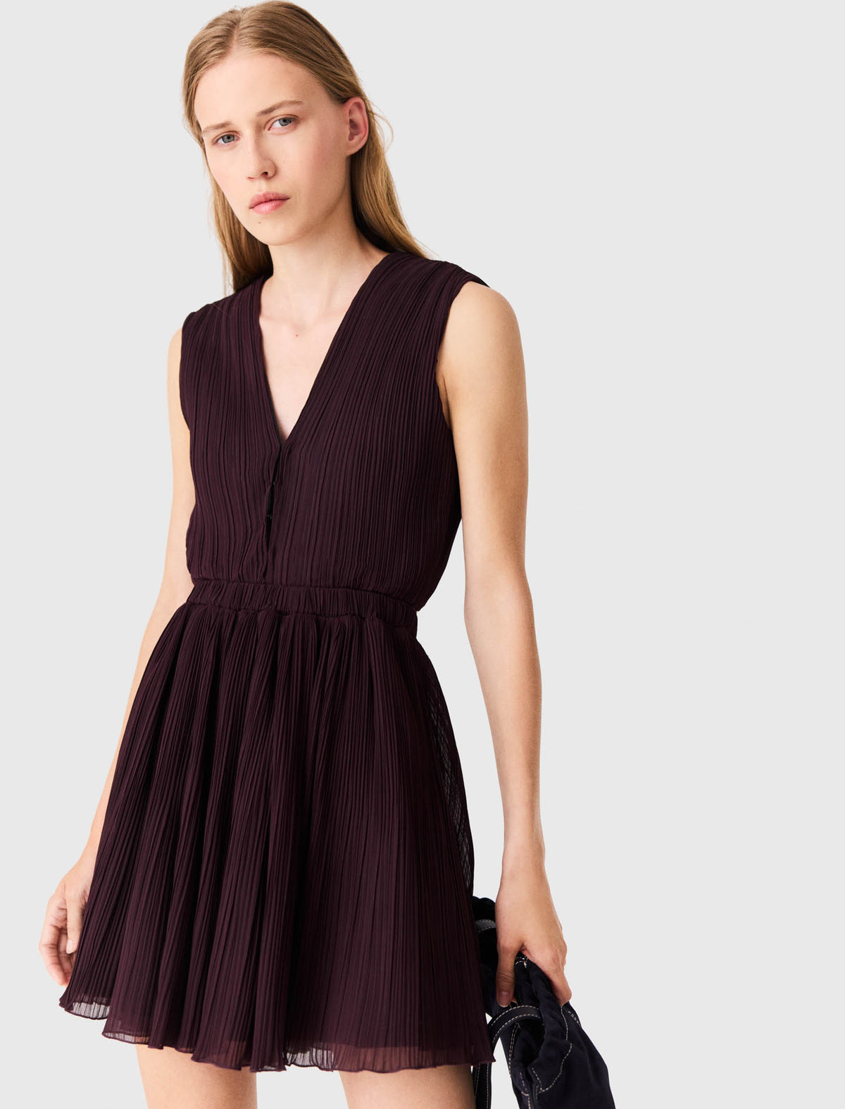 Vestido skater corto plisado
