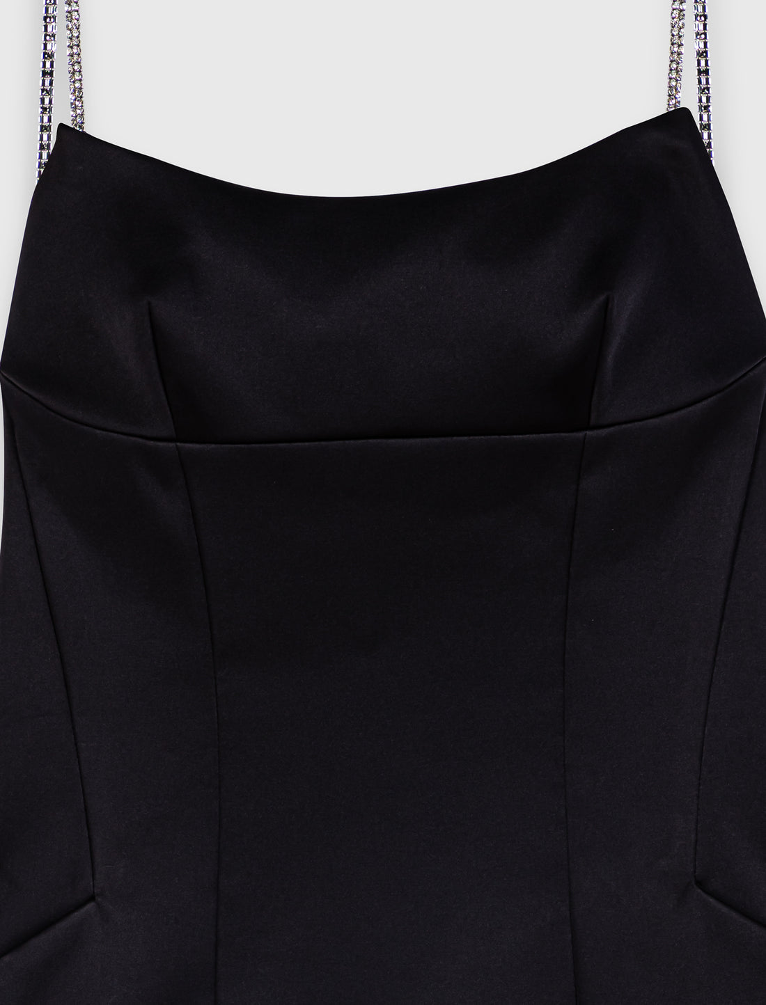 Vestido corto de satén sin espalda