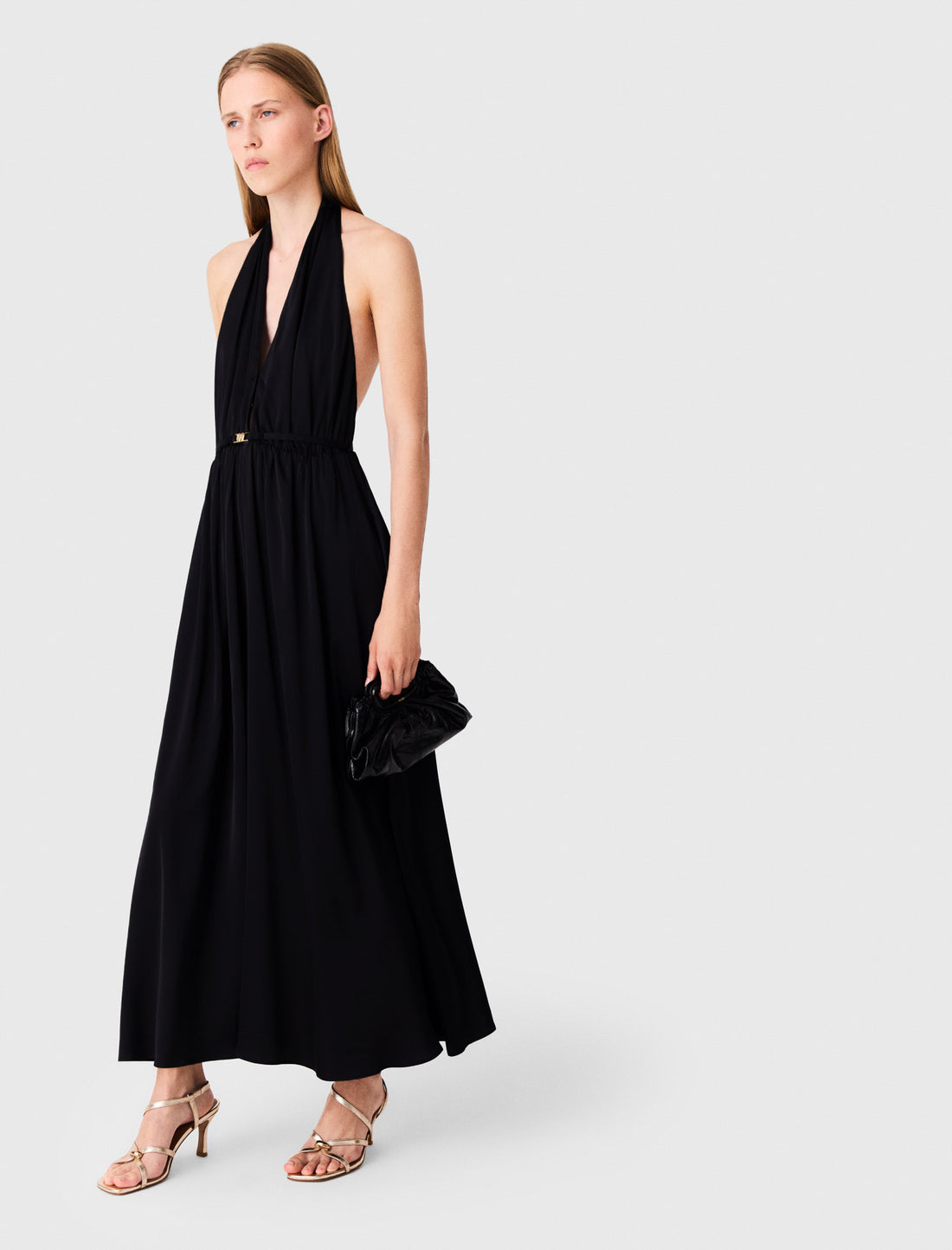 Vestido largo plisado sin espalda