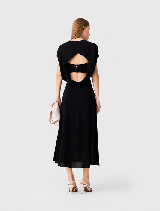 Vestido largo con espalda drapeada